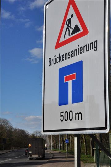 Weil eine Brücke saniert werden muss, ist die Martin-Pauls-Straße ab Sonnabend gesperrt.