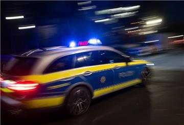Weil eine Siebenjährige am Dienstag in Bremerhaven beraubt wurde, sucht die Polizei nun nach dem Täter (Symbolbild).