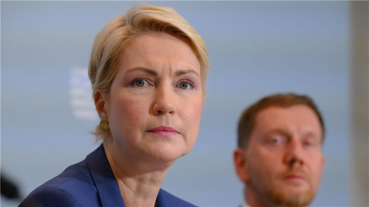 Haftstrafe wegen beleidigender Mail an Ministerpräsidentin Weil sie sich von einer Mail eines Bauingenieurs beleidigt fühlte, hatte Ministerpräsidentin Manuela Schwesig (SPD) eine Strafanzeige gestellt. (Archivfoto)