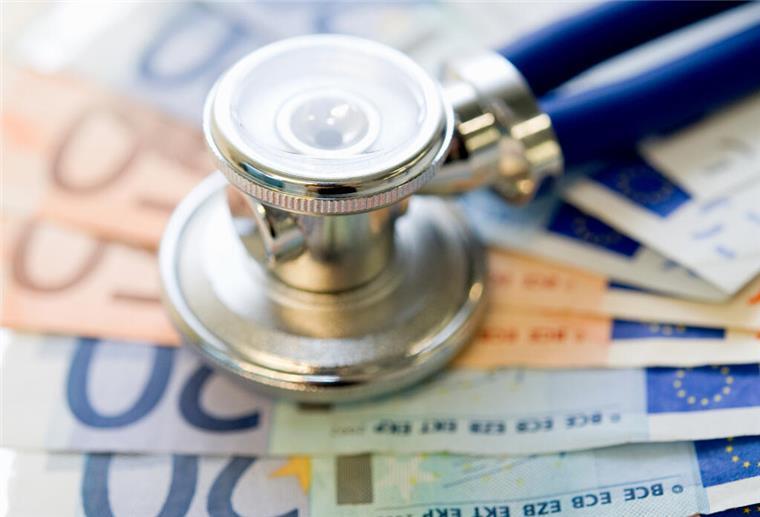 Zusatzleistungen der Krankenkassen: Was Versicherte wissen sollten Welche Krankenkasse bietet welche Vorteile? Von Zahnreinigung bis Osteopathie: Zusatzleistungen können mehrere Hundert Euro wert sein.