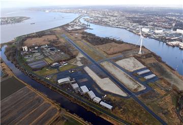 Welche Möglichkeiten der südliche Fischereihafen hat und welche Hafeninfrastruktur dafür nötig ist, soll ein Gutachten prüfen, das der Senat in Auftrag geben will.