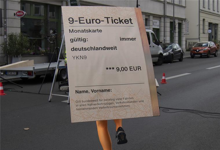 Debatte um 9-Euro-Ticket: Kritik und Forderungen Welches Nachfolgemodell zum 9-Euro-Ticket kommt?