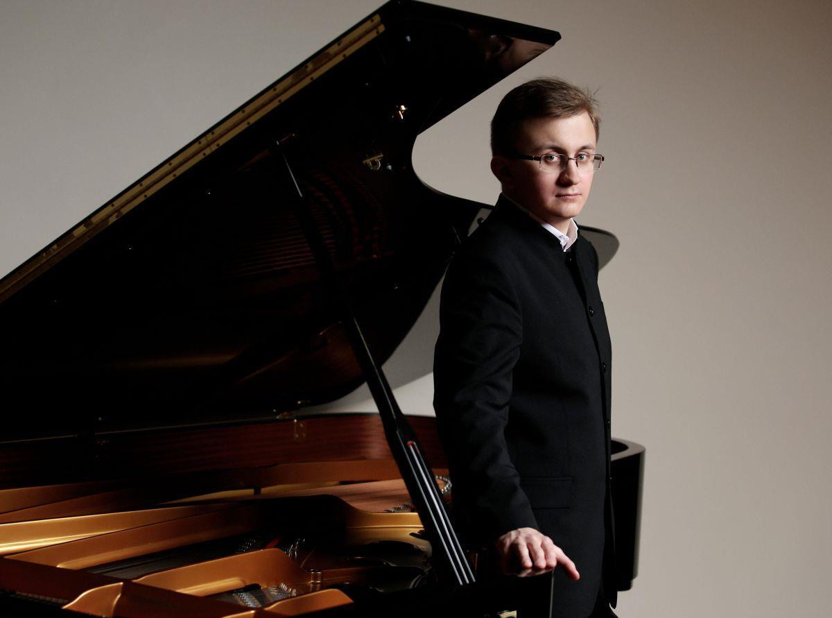 Zeven: Pianist Nikita Volov spielt in der Aula Klostergang Weltklassik am Klavier: Pianist Nikita Volov spielt Beethoven, Czerny und Liszt in der Aula Klostergang