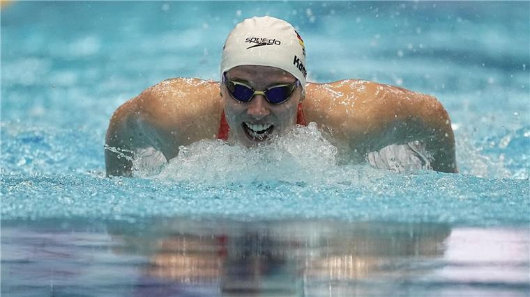 Schatten über dem Schwimmen: Fall China belastet Olympia Weltmeisterin Angelina Köhler hofft auf weitere Aufklärung.