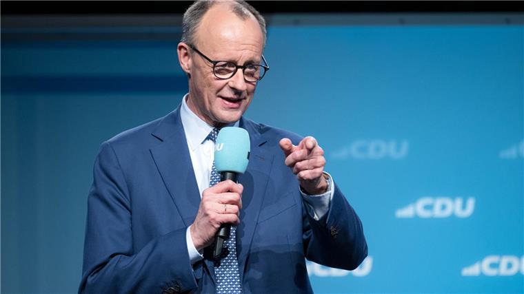 Merz gibt sich siegesgewiss - erneute Absage an AfD Wenige Tage vor der Bundestagswahl hat Unions-Kanzlerkandidat Friedrich Merz in Vechta zum Endspurt im Wahlkampf aufgerufen.