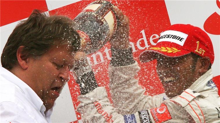 Hamilton und die Last der Ferrari-Liebe Wenn das Auto stimmt, traut Haug Hamilton auch mit Ferrari den Titel zu