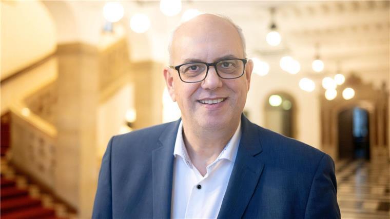 Bovenschulte rechnet mit „Richtungswahl“ Wenn die CDU die Wahl gewinne, sei der Sozialstaat in Gefahr, warnte der SPD-Politiker.