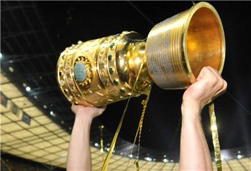 Wer darf in diesem Jahr den DFB-Pokal in die Höhe strecken?