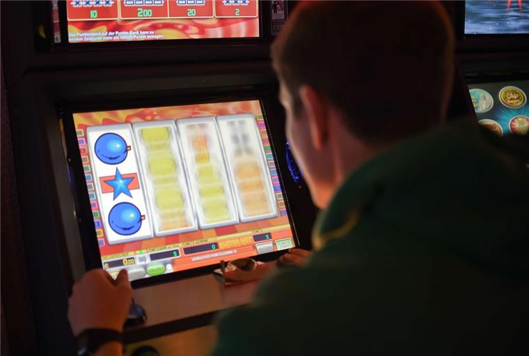 Spielsucht: Neue Hilfsangebote im Landkreis Rotenburg Wer die Finger nicht vom Glücksspiel lassen kann, zahlt oft einen hohen Preis.