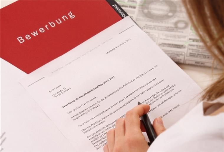 Bremerhaven: Das AFZ Leherheide zieht um Wer noch vor Ostern dringend Unterstützung bei einer Bewerbung sucht, sollte sich an die Offenen Beratungsstellen in Lehe oder Grünhöfe wenden.
