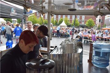 Wer sich seinen Kaffee nicht mitgebracht hatte, konnte sich beim Bürger-Brunch b...