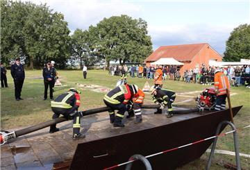Aufbau einer Wasserversorgung für das offene Gewässer...Foto: Gemeindepressesprecher, S .Eriksen