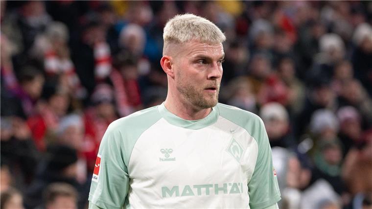 Werder-Angreifer Marvin Ducksch beklagte die Elfmeter-Entscheidung gegen sein Team.