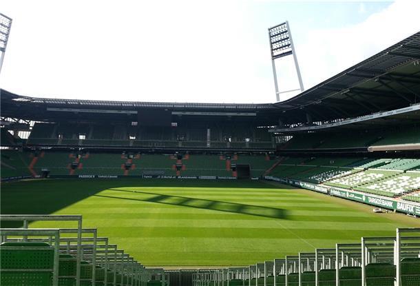 Werder Bremen empfängt am 18. Mai Bayer Leverkusen - am 15. Mai geht die Bundesliga nach 66 Tagen Pause wieder los.