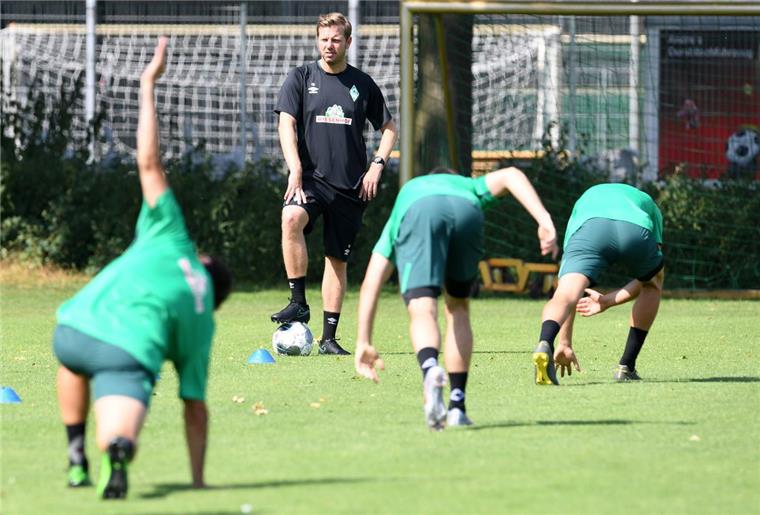 Werder erreicht zweiten Platz bei Turnier in Zell am Ziller Werder Bremen hat beim Trainingslager in Zell am Ziller zwei Testspiele absolviert.