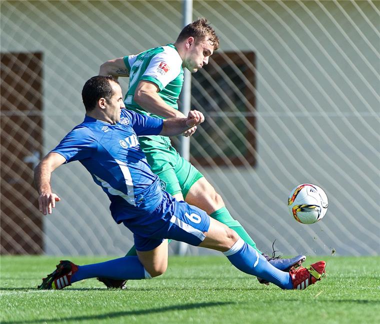 Werder tankt in Belek Selbstvertrauen Werder Bremen hat zum Abschluss des Trainingslagers im türkischen Belek noch einmal Selbstvertrauen getankt. Gegen Inter Baku siegten die Grün-Weißen 1:0.