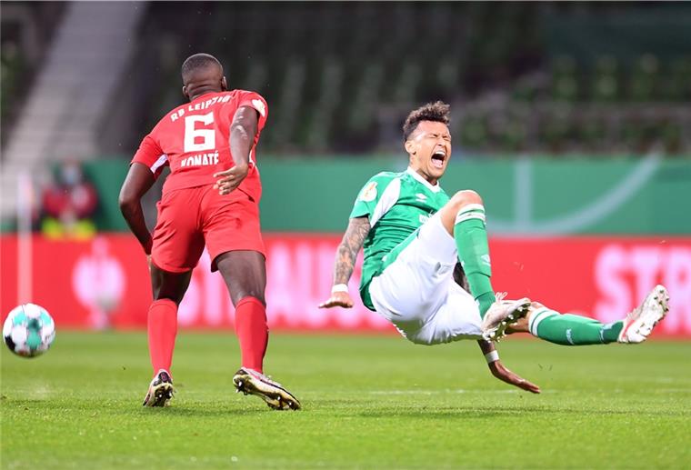 Werder verpasst ganz knapp das Pokalfinale Werder Bremen und RB Leipzig lieferten im Halbfinale des DFB-Pokals eine kämpferische Partie ab.