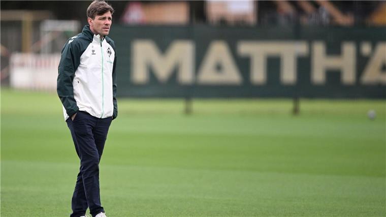 Werder Bremens Fußball-Chef Clemens Fritz ist auf der Suche nach Verstärkungen.