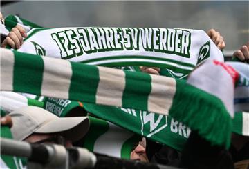 Fußball-Highlight in Bremen: Polizei warnt vor Staus und Autoaufbrüchen