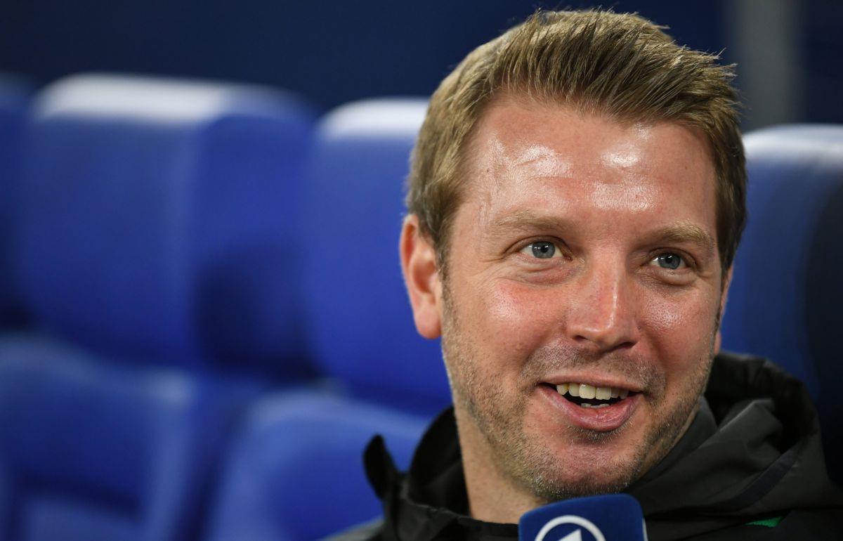 Werder-Trainer Florian Kohfeldt sein Team fast in Bestbesetzung aufstellen.