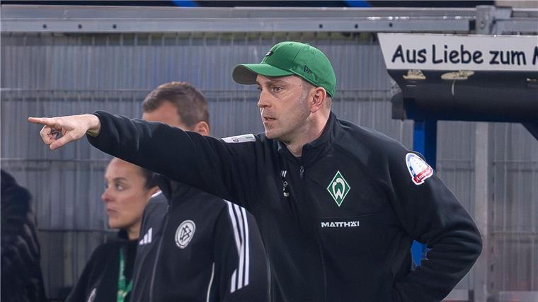 Werder-Trainer Ole Werner trifft auf Heimat-Verein: „Ist jetzt drei Jahre her“ Werder-Trainer Ole Werner trifft auf seinen Heimat-Verein Holstein Kiel.