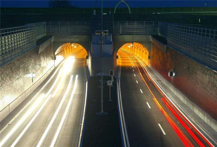 Wesertunnel dicht für Wartung: Umleitungen und Fähre als Ersatz ab 24. März Wesertunnel drei Nächte dicht: Wartung und Umleitungen ab 24. März