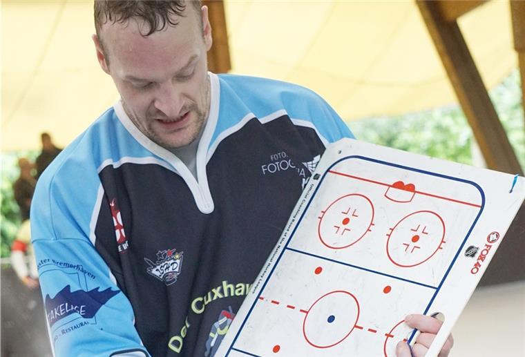 Inline-Skaterhockey: Die Whales greifen wieder an Whales-Trainer Michael Fendt