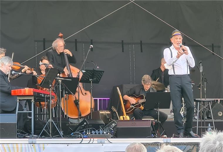 Hans Neblung lässt Bremerhaven Mambo tanzen Hans Neblung