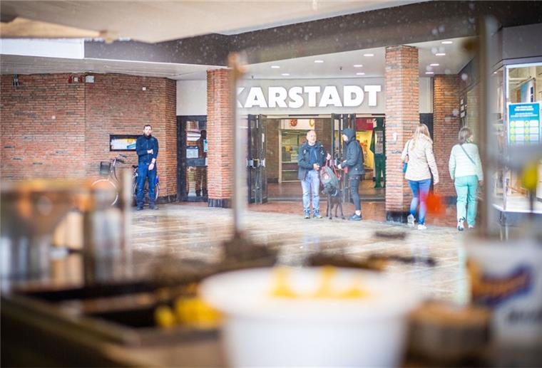 Karstadt in Bremerhaven: Die Zukunft ist weiter ungewiss Wie lange gibt es Karstadt in Bremerhaven noch?