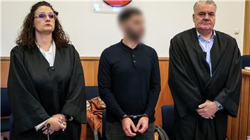 Wie weit ging der Streit zweier Großfamilien bei Stade? Ein 35-Jähriger soll einen Kontrahenten mit einem Messer ermordet haben. (Archivbild)