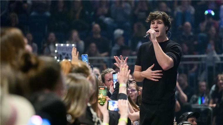Nach Krankheit: Wincent Weiss wieder auf der Bühne Wieder fit: Sänger Wincent Weiss.