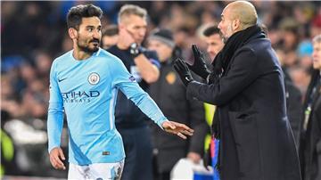 Wieder vereint: Ilkay Gündogan (l) und Pep Guardiola.