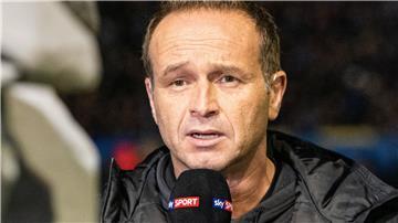 Wiedersehen mit dem Herzensverein: Dirk Lottner trifft mit Hannover 96 auf den 1. FC Köln.