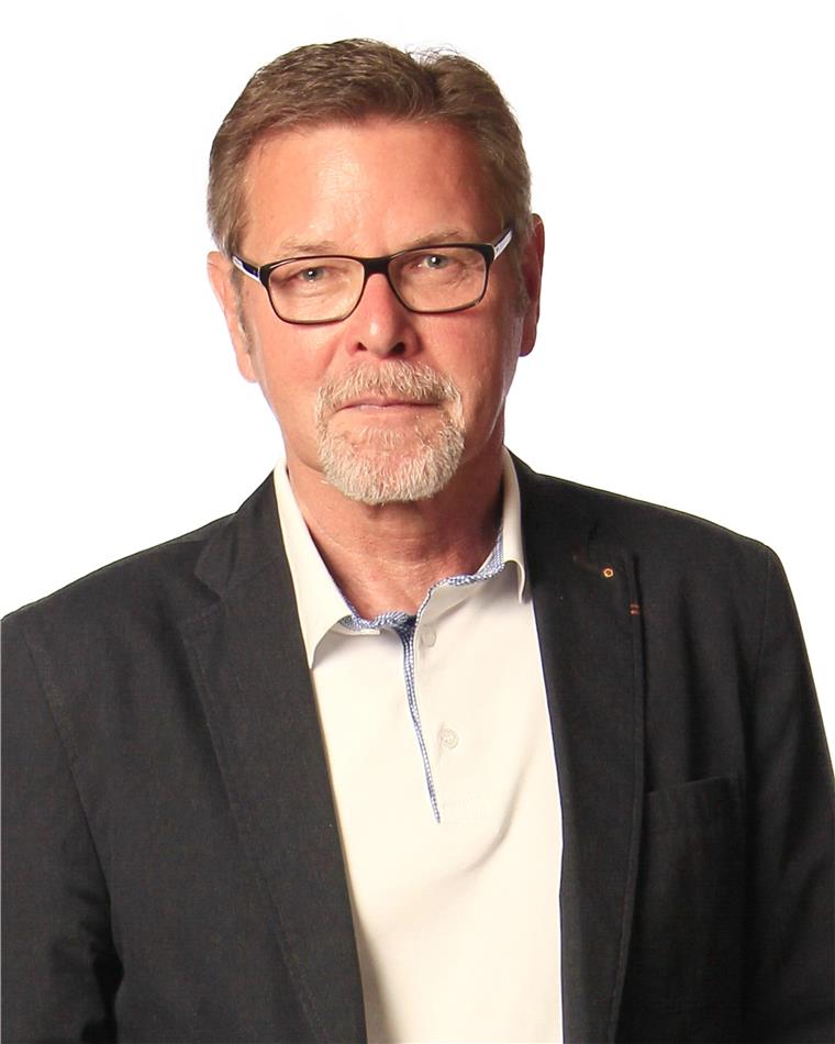 Fugel zahlt Stadt Nordenham 20.000 Euro Wilfried Fugel, ehemaliger Nordenhamer Stadtdirektor und jetzt SPD-Ratsherr, spendet der Stadt Nordenham 20.000 Euro.