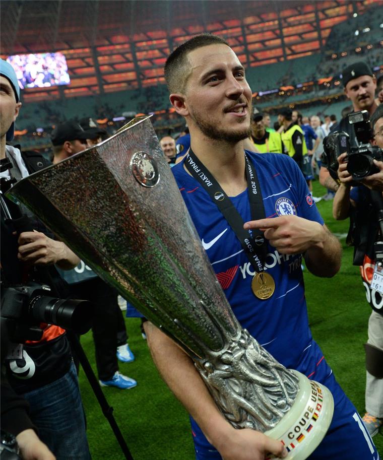 Madrid feiert Eden Hazard Will auch mit Real Madrid große Erfolge feiern: Eden Hazard hat in Spanien einen Vertrag bis Ende Juni 2024 unterschrieben.
