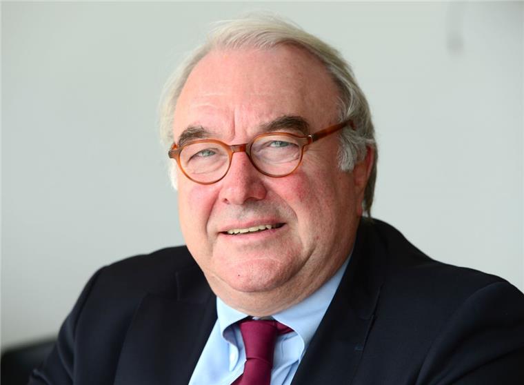 Keine Lust auf Bundestag: Bremerhavens Spitzen-Genossen sagen "Nein" Kein Kandidat in Sicht: Will kein Bremerhavener Genosse der Nachfolger von Uwe Beckmeyer werden? Der Bundestagsabgeordnete will bei den Wahlen im kommenden Jahr nicht noch einmal antreten. Verliert jetzt Bremerhaven den Posten?