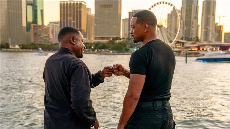 Action und Western: Das sind die Filmstarts der Woche Will Smith und Martin Lawrence in einer Szene des Films „Bad Boys: Ride or Die“. .