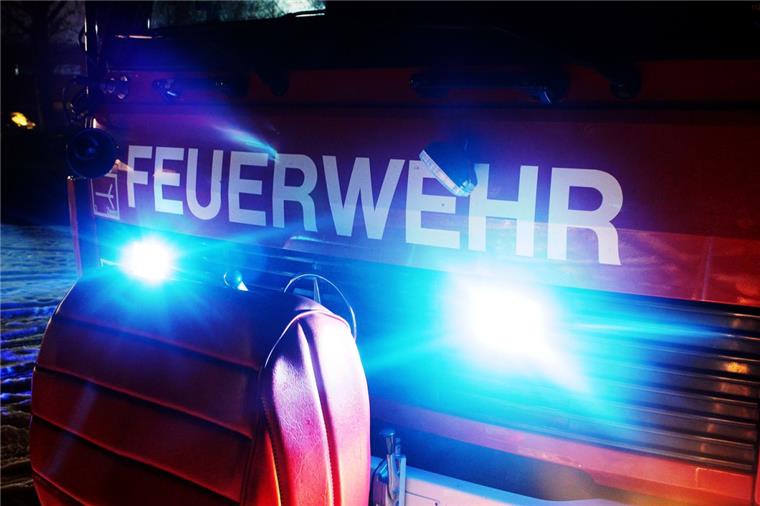 Wilstedter und Buchholzer Feuerwehrleute eilten am Montagmorgen einer jungen Frau nach einem Unfall zu Hilfe. 