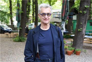 Wim Wenders dreht am liebsten mit gemischten Teams aus Männern und Frauen.