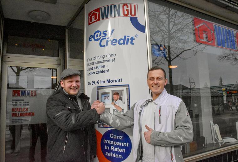 WINGU-Geschäftsführer Dennis Guziewicz (links) und Fredijs Reiris, Inhaber von Reiris Objekttechnik, bündeln ihre Kompetenzen.