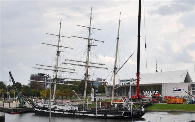 nord24-Umfrage: Das sagt Ihr zur "Seuten Deern" Wir haben euch gefragt: Was soll jetzt mit dem Schiff passieren? Die überwiegende Meinung ist: "Das Schiff sollte abgewrackt werden." (38%)