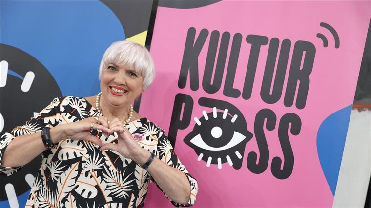 „Wir wollen den Kulturpass jetzt deutsch-französisch aufstellen“, sagt Kulturstaatsministerin Claudia Roth.