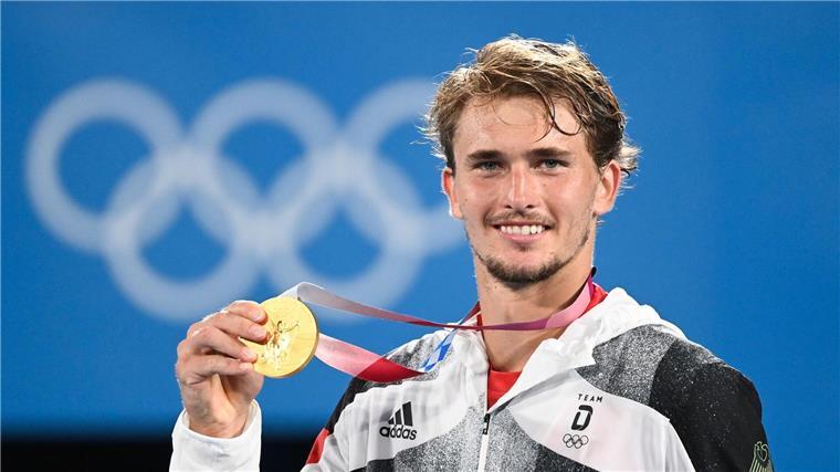 Alles für die Fahne: Schröders vehemente Eigenwerbung Wird durch Olympia-Gold zum großen Schröder-Widersacher: Alexander Zverev.