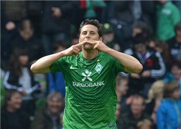 Wirft Claudio Pizarro ein letztes Mal gegen den Hamburger SV ein Küsschen zu den Fans?