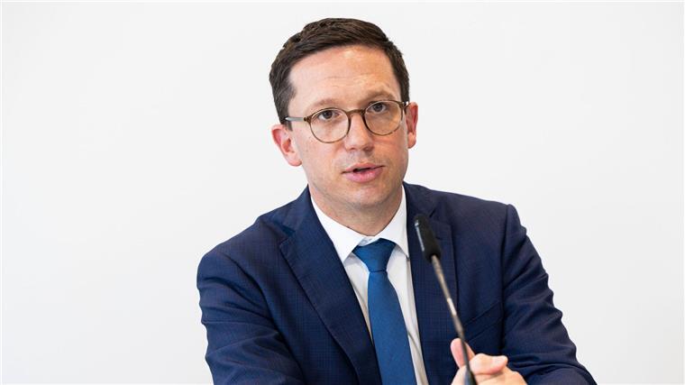 Wissenschaftsminister bedauert Eskalation an Uni Göttingen Wissenschaftsminister Falko Mohrs (SPD) hatte sich zuvor hinter den bisherigen Präsidenten gestellt. (Archivfoto)