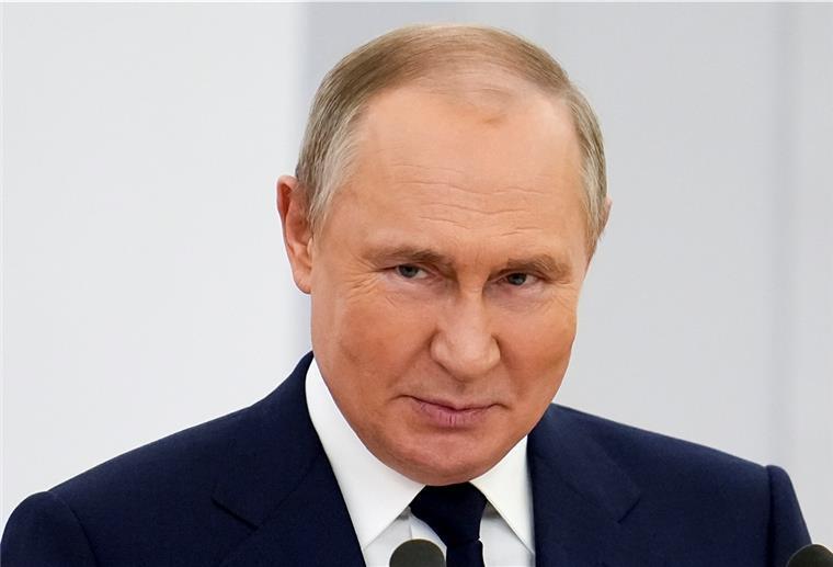 Putin droht mit „blitzschnellen“ Schlägen bei Einmischung Wladimir Putin, Präsident von Russland, spricht während der Ehrung der Medaillengewinner der XXIV.