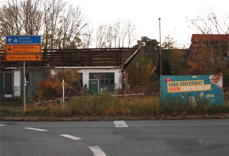 Tante-Enso-Laden in Sandstedt rückt näher, doch es gibt noch Probleme Wo heute noch eine alte Werkstatt in Sandstedt steht, soll bald ein Tante-Enso-Laden errichtet werden.