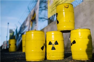 Wohin mit dem Atommüll? Diese Frage ist nach wie vor ungeklärt. Der Bund sucht derzeit nach möglichen Endlagerstätten. Nach Ansicht der Organisation "ausgestrahlt" könnte auch der Salzstock bei Taaken in den Blick geraten.