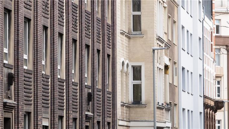 Wohnungen sind knapp – nun liegt eine neue Satzung über die Zweckentfremdung von Wohnraum in Hannover vor. Die Politik entscheidet darüber. (Symbolbild)