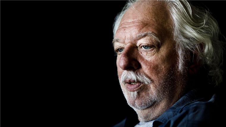 „Good Bye, Lenin“-Regisseur Wolfgang Becker mit 70 gestorben Wolfgang Becker, Filmregisseur, spricht während eines Interviews 2019 in seinem Atelier. (Archivbild)